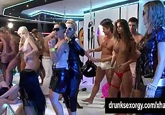 جلسه شنبه کلیپ سکسی شهوانی از SWINGERS بریتانیا و جنس آتش زا